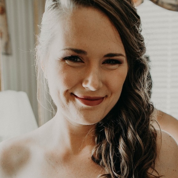 Meet your Posher, Kelsey - Picture 1 of 1